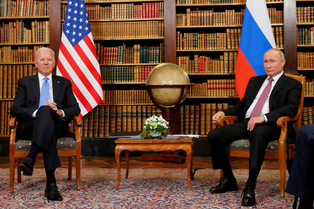 Διαδικτυακή σύνοδος κορυφής Μπάιντεν -Πούτιν με φόντο την Ουκρανία