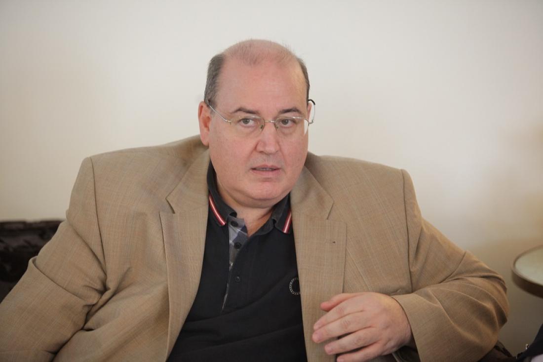 Ο Φίλης νονός, το "Πιστεύω" και οι δύο... Μητροπολίτες (ΦΩΤΟ) | ΠΟΛΙΤΙΚΗ |  thepressroom.gr