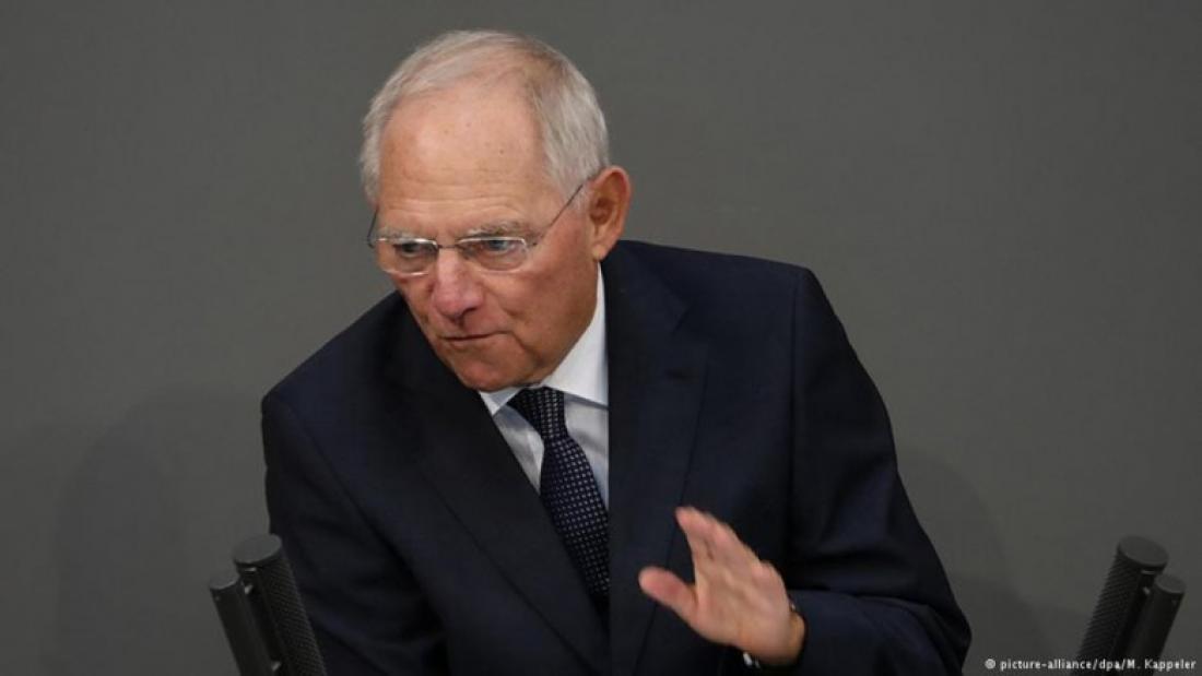 Για το 2018, αν και εφόσον, μεταθέτει την συζήτηση για την ελάφρυνση του ελληνικού χρέους το Βερολίνο, διαψεύδοντας την Handesblatt 