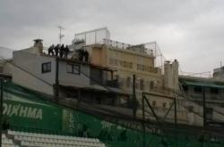 Παναθηναϊκός - Ολυμπιακός: Ανεβαίνουν στις ταράτσες για να δουν το ντέρμπι