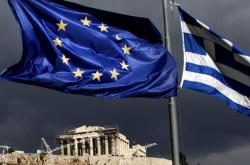 Bloomberg: Αβέβαιη η «καθαρή έξοδος» της Ελλάδας από το πρόγραμμα