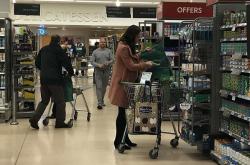 Κέιτ Μίντλετον: Πάει μόνη της στο σούπερ μάρκετ! (ΦΩΤΟ)