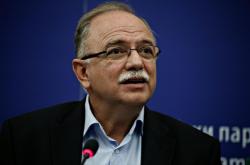 Ο Δημήτρης Παπαδημούλης κάλεσε το ΝΑΤΟ να εγκαταλείψει τη «στάση» του Πόντιου Πιλάτου, στο ζήτημα των δύο Ελλήνων στρατιωτικών