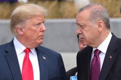 Πως φθάσαμε στον «ακήρυχτο πόλεμο» ΗΠΑ-Τουρκίας μετά την επανεκλογή Ερντογάν-Το χρονικό