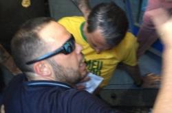 Βραζιλία: Η στιγμή που υποψήφιος για την προεδρία δέχεται μαχαιριά (ΒΙΝΤΕΟ)