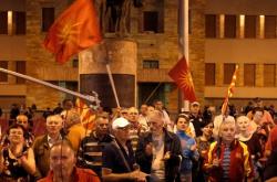 Πρωτόγνωρες καταστάσεις στα Σκόπια με καταγγελίες για δωροδοκίες βουλευτών κι ενώ η συζήτηση για την Συνταγματική Αναθεώρηση, έχει ήδη καθυστερήσει αδικαιολόγητα