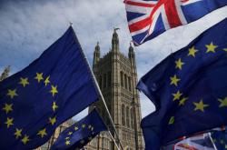 ΕΕ - Βρετανία: «Συμφωνία επί της αρχής» για τα αγκάθια του Brexit