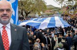 Ο Έντι Ράμα εξακολουθει να προκαλεί τους Έλληνες-Έβαλε εισαγγελέα να εγκαλέσει τον Δήμο Δρόπολης επειδή πλήρωσε την κηδεία του Κωνσταντίνου Κατσίφα
