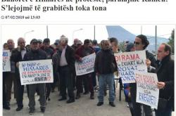 Χιμάρα - Διαμαρτυρία κατά του σχεδίου του Έντι Ράμα: Δεν θα επιτρέψουμε να λεηλατήσετε την περιουσία μας (ΦΩΤΟ)