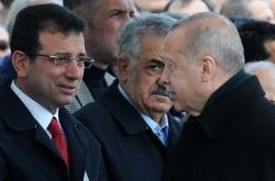 SZ: Γιατί ο Ερντογάν ανακινεί ξανά το θέμα της ονομασίας της Κωνσταντινούπολης