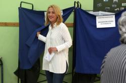 Εκλογές 2019 - Ρένα Δούρου: Να προσέλθουν οι πολίτες μαζικά στις κάλπες