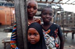 Guardian: Οι μισοί θάνατοι παιδιών στην Αφρική προκαλούνται από την πείνα