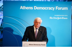Παυλόπουλος: Μόνο μια ισχυρή Ενωμένη Ευρώπη μπορεί να εξουδετερώσει τα μορφώματα του λαϊκισμού και του νεοναζισμού