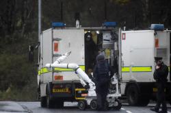 Βρέθηκε βόμβα σε νταλίκα στη Βόρεια Ιρλανδία