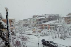 Προβλήματα από την έντονη χιονόπτωση σε περιοχές της Αν. Μακεδονίας και της Ξάνθης