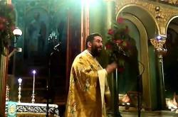 Καλαμάτα: Ιερέας έδιωξε πιστούς που δεν φορούσαν μάσκα (ΒΙΝΤΕΟ)