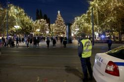 Χριστουγεννιάτικο ρεβεγιόν: Σε ισχύ η απαγόρευση κυκλοφορίας λόγω covid-19