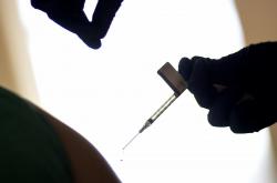 Γκάφα Βελγίδας υφυπουργού - Δημοσίευσε τις τιμές των τιμές εμβολίων