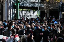 Σε εξέλιξη το πανεκπαιδευτικό συλλαλητήριο στο κέντρο της Αθήνας παρά την απαγόρευση 