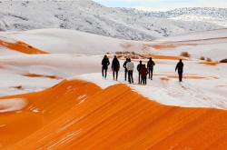 Χιόνισε στη Σαχάρα - Απίστευτες εικόνες (ΦΩΤΟ-ΒΙΝΤΕΟ)