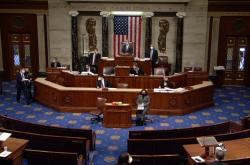 ΗΠΑ: Ξεκίνησε η συνεδρίαση στη Βουλή των Αντιπροσώπων για το κατηγορητήριο σε βάρος του Ντόναλντ Τραμπ