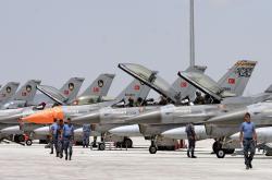 Forbes: Η Πολεμική Αεροπορία της Τουρκίας βαδίζει στα χνάρια του Ιράν