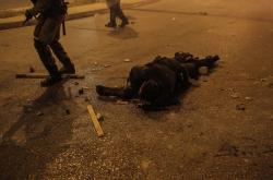 Επεισόδια στη Νέα Σμύρνη: Πέντε τραυματίες αστυνομικοί - 16 συλλήψεις και 11 προσαγωγές - Εικόνες ντροπής - ΒΙΝΤΕΟ ΣΟΚ