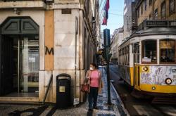Πορτογαλία: Με πιστοποιητικό εμβολιασμού ή αρνητικό τεστ η είσοδος στους εσωτερικούς χώρους εστιατορίων