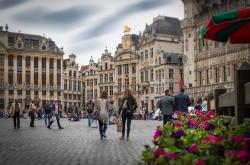 Βέλγιο-Covid-19: «Λεωφορείο εμβολιασμού» ρίχνουν στη μάχη οι Βρυξέλλες για να πείσουν τους πολίτες να εμβολιαστούν