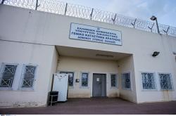 Λαμία: «Οπλοστάσιο» με αυτοσχέδια μαχαίρια στις φυλακές Δομοκού