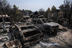 Συνεχίζεται η αποκατάσταση στη Βαρυμπόμπη-Μακριά από το δίκτυο το σημείο που ξεκίνησε η φωτιά  