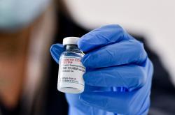 Κομισιόν: Ανανεώθηκε για ένα έτος η «υπό όρους» άδεια κυκλοφορίας για το εμβόλιο της Moderna