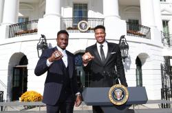 Στον Λευκό Οίκο οι πρωταθλητές Μιλγουόκι Μπακς - Αντετοκούνμπο από τα Σεπόλια στο Λευκό Οίκο