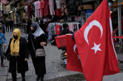 Η αντιπολίτευση κατηγορεί τον Ερντογάν ότι θα τυπώσει χρήμα