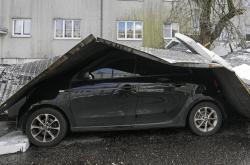 Γερμανία: Τρεις νεκρούς, εκτεταμένες καταστροφές και προβλήματα στις συγκοινωνίες αφήνει πίσω της η κακοκαιρία "Ζεϊνέπ"