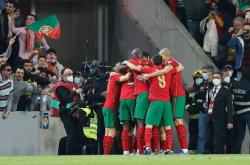 Πορτογαλία-Β. Μακεδονία 2-0: Σιγά μην έλειπε ο Σάντος