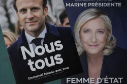H Γαλλία ψηφίζει, ο Μακρόν μάλλον κερδίζει, η Ευρώπη ελπίζει
