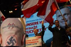Πεσμένα τα ποσοστά των ακροδεξιών στην Αυστρία αλλά παραμένουν πρώτοι στις δημοσκοπήσεις!