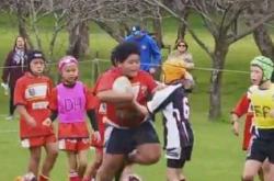 Viral: Αυτός ο μικρός τους βάζει όλους κάτω...