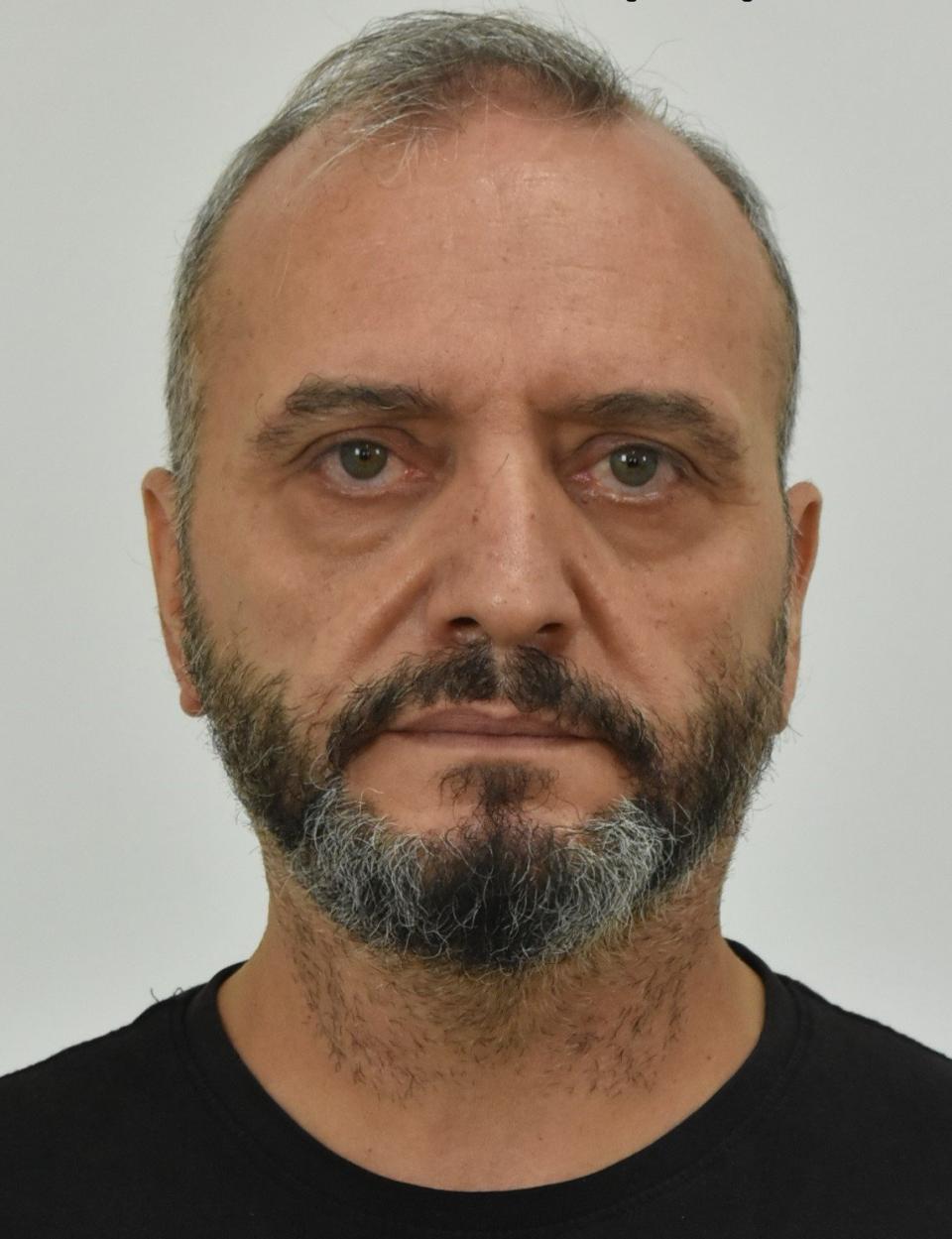 Πρόκειται για τον Μίχο Ηλία του Παναγιώτη και της Γιασεμής, γεννηθέντα την 30-12-1969 στο Αγρίνιο