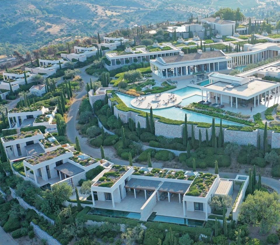 Η πεντάστερη ξενοδοχειακή μονάδα «Amanzoe» στο Πόρτο Χέλι