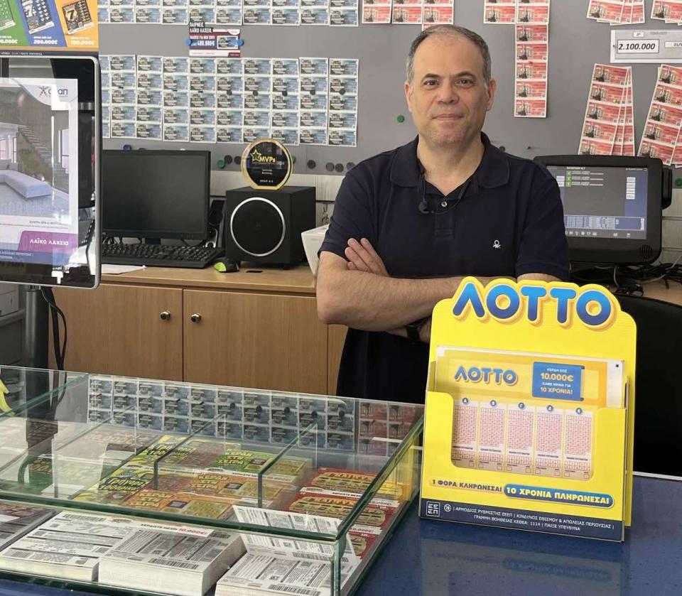   Γιάννης Βονάκης, ιδιοκτήτης καταστήματος ΟΠΑΠ στη Ρόδο 