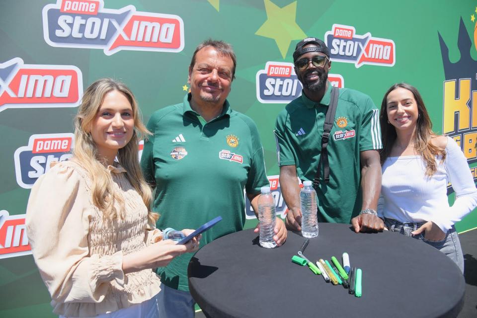  Οι εργαζόμενοι του ΟΠΑΠ φωτογραφίζονται με τους πρωταθλητές Ευρώπης 