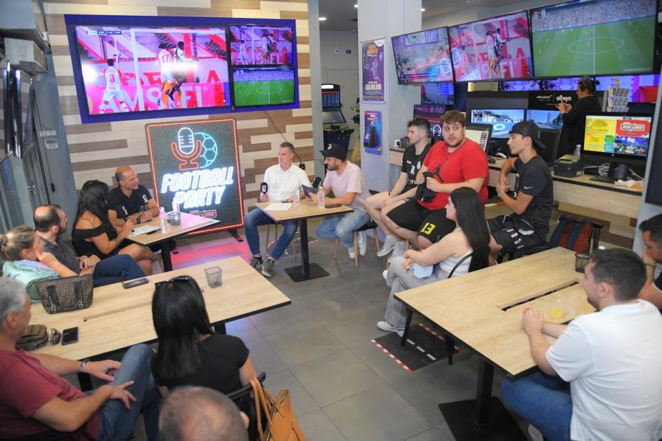  Πάμε Στοίχημα Football Party by Gazzetta σε κατάστημα ΟΠΑΠ στo Αιγάλεω 