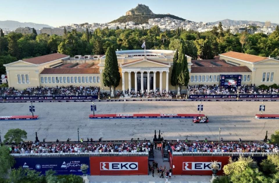Στιγμιότυπα από τη διεξαγωγή της “EKO Athens Super Special Stage” που πραγματοποιήθηκε στο Ζάππειο.