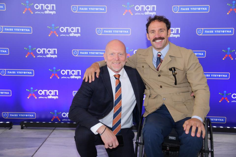  Ο Jan Karas με τον Αντώνη Τσαπατάκη 