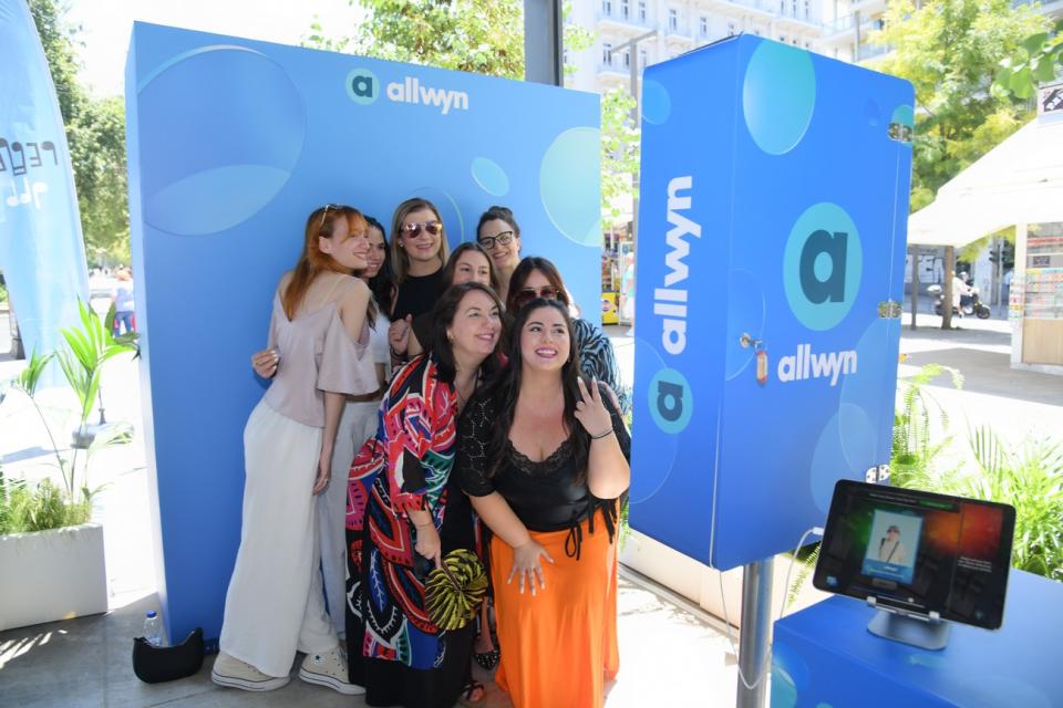  Αναμνηστικές φωτογραφίες στο ξεχωριστό photobooth 