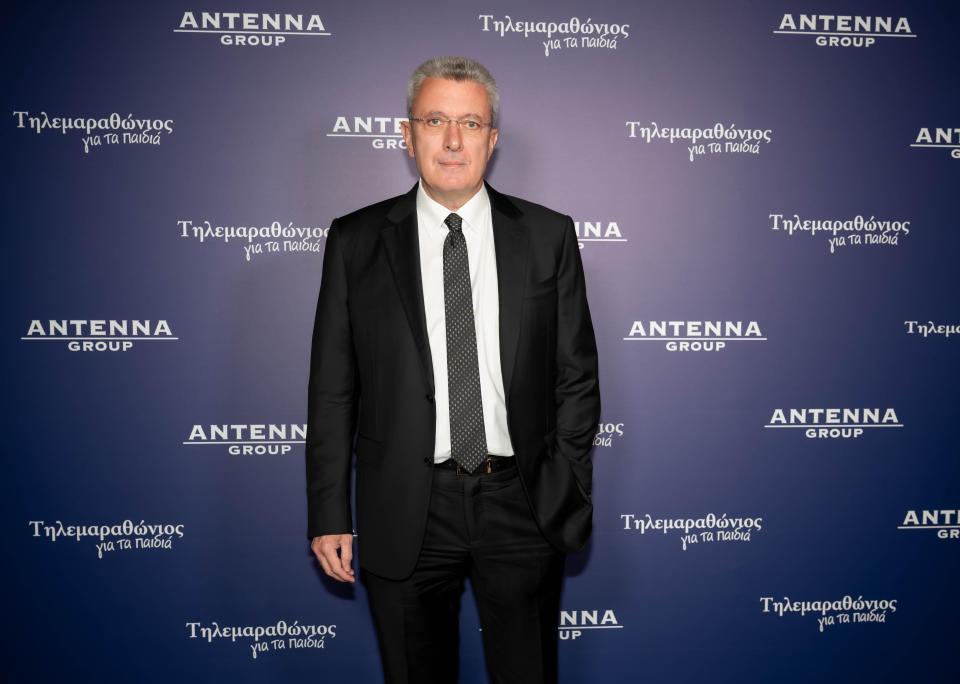 Νίκος Χατζηνικολάου 