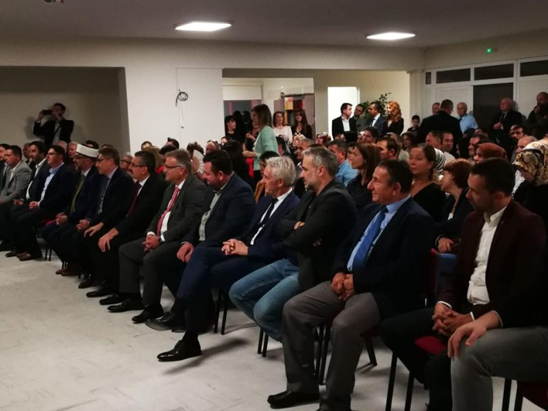 Οργή για τον δήμαρχο Ξάνθης που νομιμοποίησε με την παρουσία του τουρκόφιλο σύλλογο