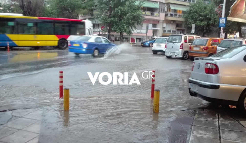 Ισχυρή καταιγίδα «έπνιξε» τη Θεσσαλονίκη